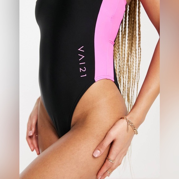 ASOS Exclusive VAI21 racerback swimsuit in black/pink- US 8 - Picture 4 of 4